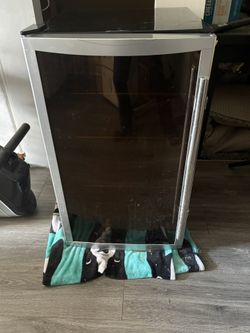 Mini Glass Front Door Refrigerator 