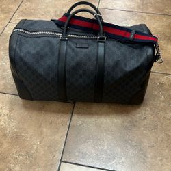 Gucci GG Supreme Duffel Bag