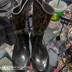 Michael kors rain boots