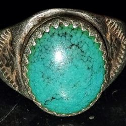 Ladies Navajo Ring Silver Kingman Turquoise 
