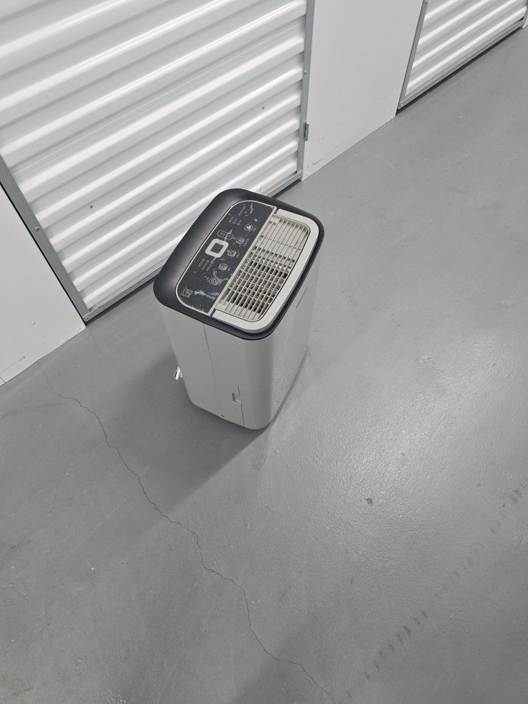 Hisense 50-Pint Capacity, Dehumidifier
