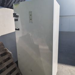 Frigidaire Single Door Garage Refrigerator 