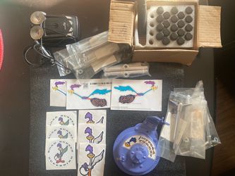 Road runner sticker’s/ horn/chrome wing nut