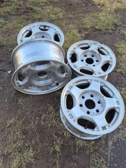 17" 6 lug rim