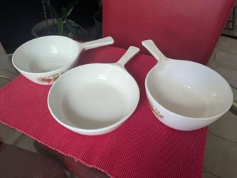 Vintage handled Corning ware skillet lot