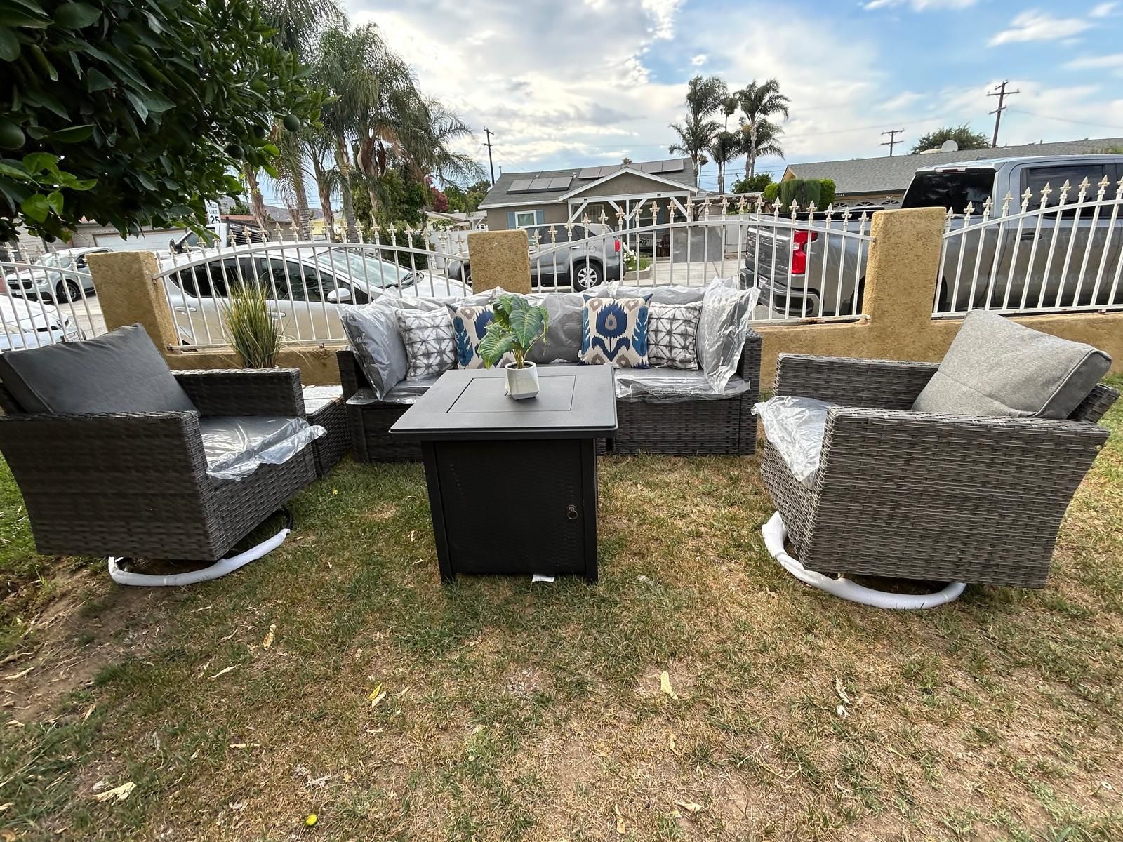 Brand New Patio Outdoor Furniture Set With Fire Pit