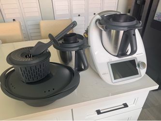Thermomix TM6 Bundle – Excellent Condition + Extra Bowl + Accessories