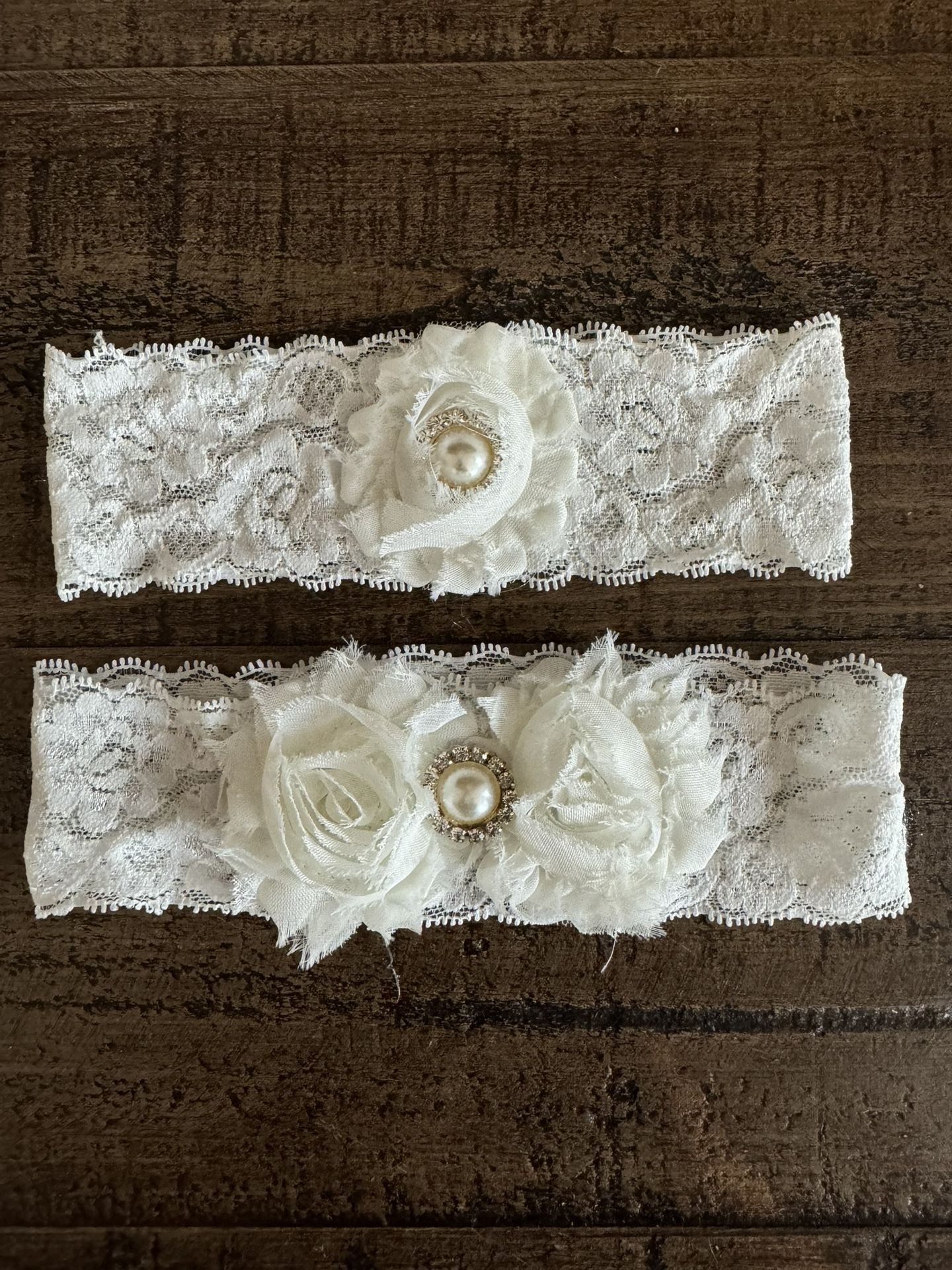 Garters - Set of 2 White Lace and Pearl