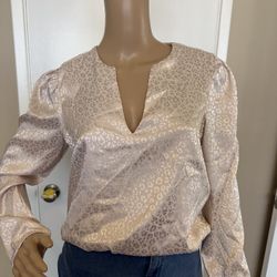 Women’s Long Sleeve Blouse Size Medium