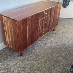 Credenza