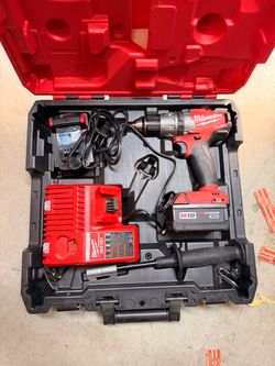 Milwaukee M18 Fuel Hammer Drill Kit