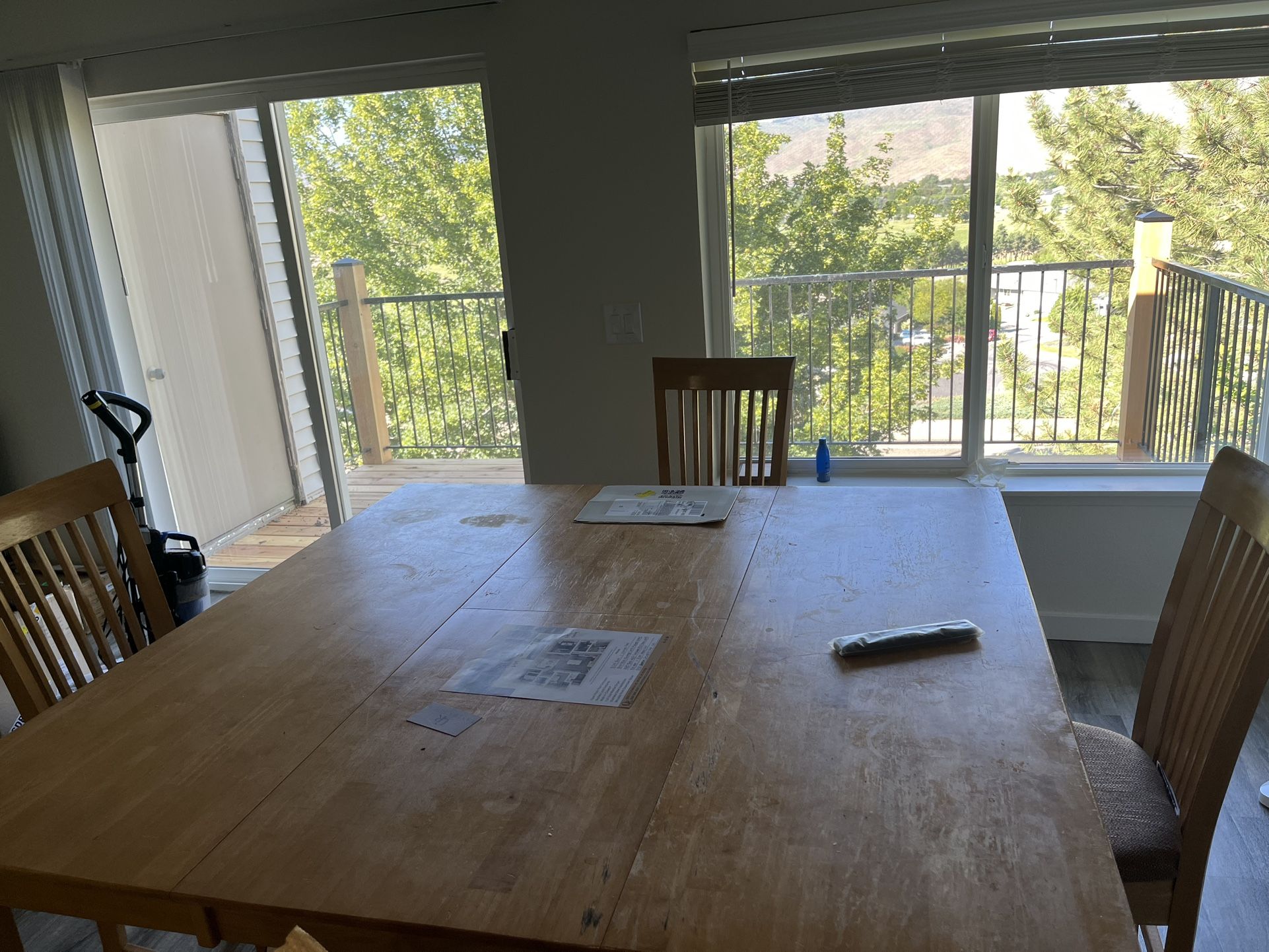 Kitchen table
