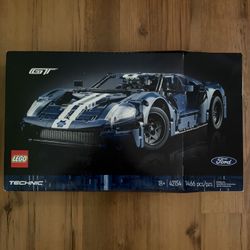 LEGO Technic Ford GT (Set 42154)