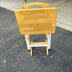 TV DINNER/SMALL TABLE WITH STAND 
