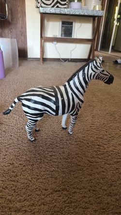 Zebra statue