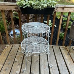 Adorable Vintage Shabby Chic Patio Table