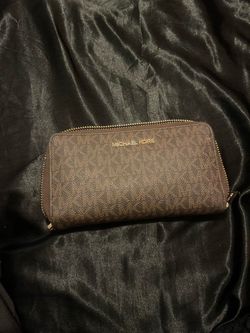 Brown Michael Kors wallet