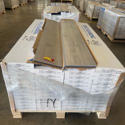Up $0.89/sq ft 5.5mm~10mm Luxury Vinyl Plank Flooring SPC Flooring Click Locked Wholesale Price