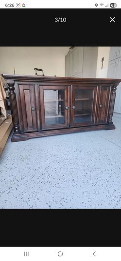 SOLID WOOD TV STAND/MEDIA UNIT