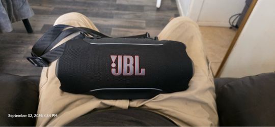 Jbl extreme 5 portable speaker