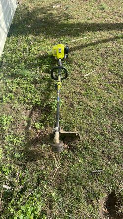 Two-Stroke Gas Trimmer