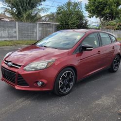 2014 Ford Focus Hatchback 