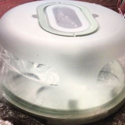 ROUND CAKE CARRIER FIT A 10” CAKE COME WITH HANDLE 