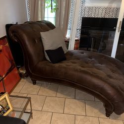 Oversized Chaise Lounge Chair