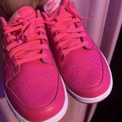 Nike Dunk Low Hyper Pink Size:10 Women’s 