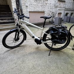 2022 Specialized Vado 4.0