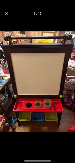 KIDKRAFT EASEL WITH DRY ERASE /CHALK BOARDS