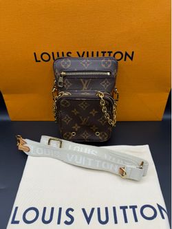 Louis Vuitton utility phone sleeve