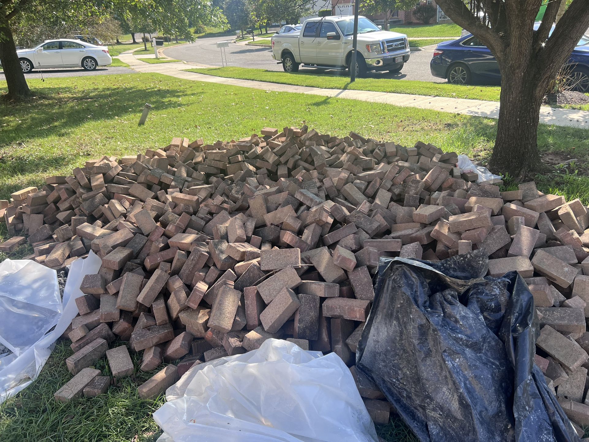 Used Bricks for Sale – Good Condition, Best Price Guaranteed