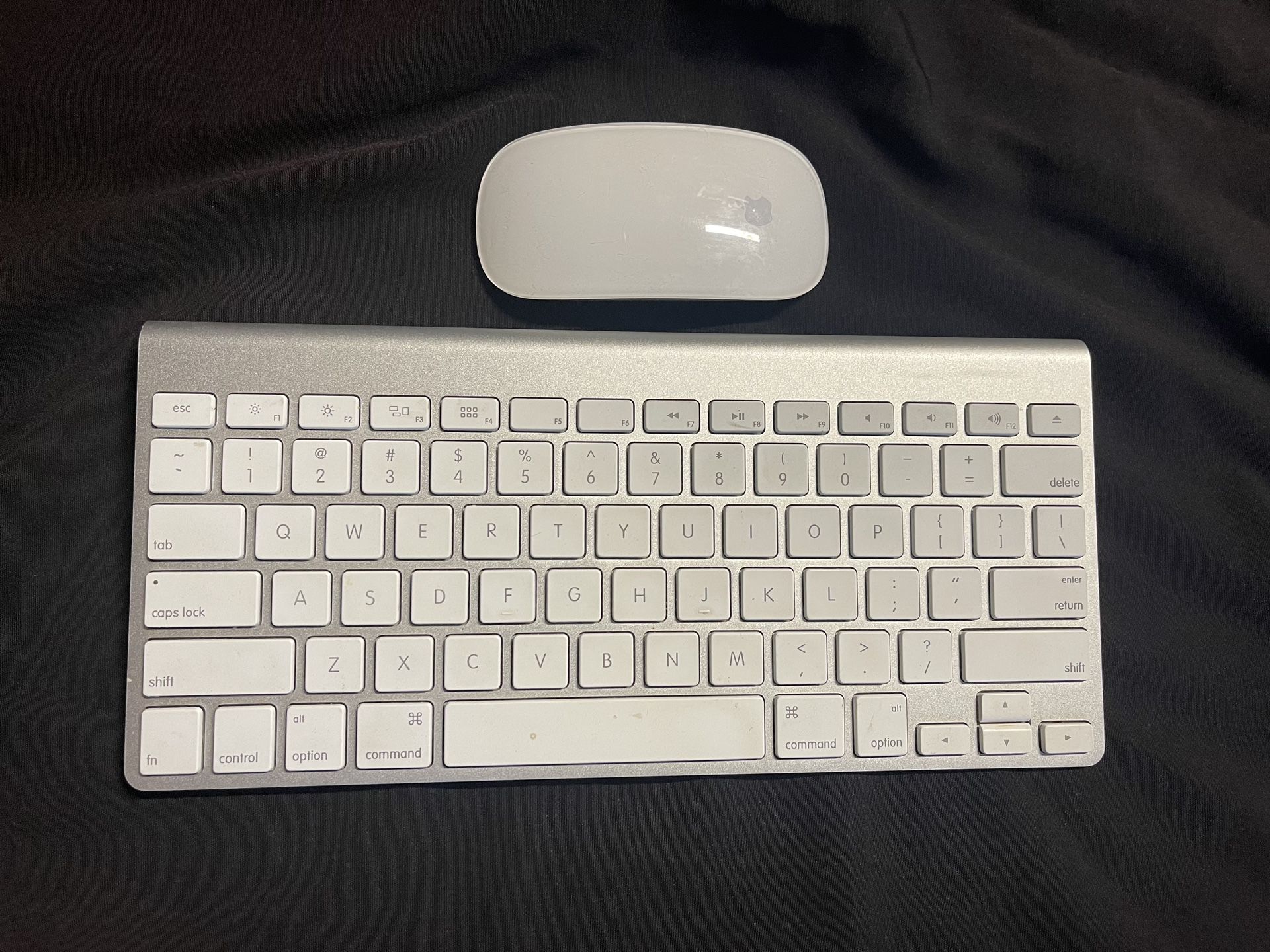 Apple Wireless Keyboard A1314 and Magic Mouse A1296 Bluetooth