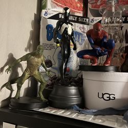 Spiderman Statues