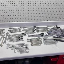 Tools Wrenches Ratchets