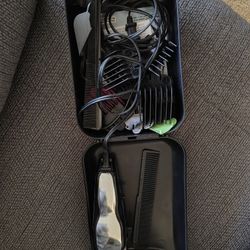 Clippers With All Size Fittings And Comb And Brush
