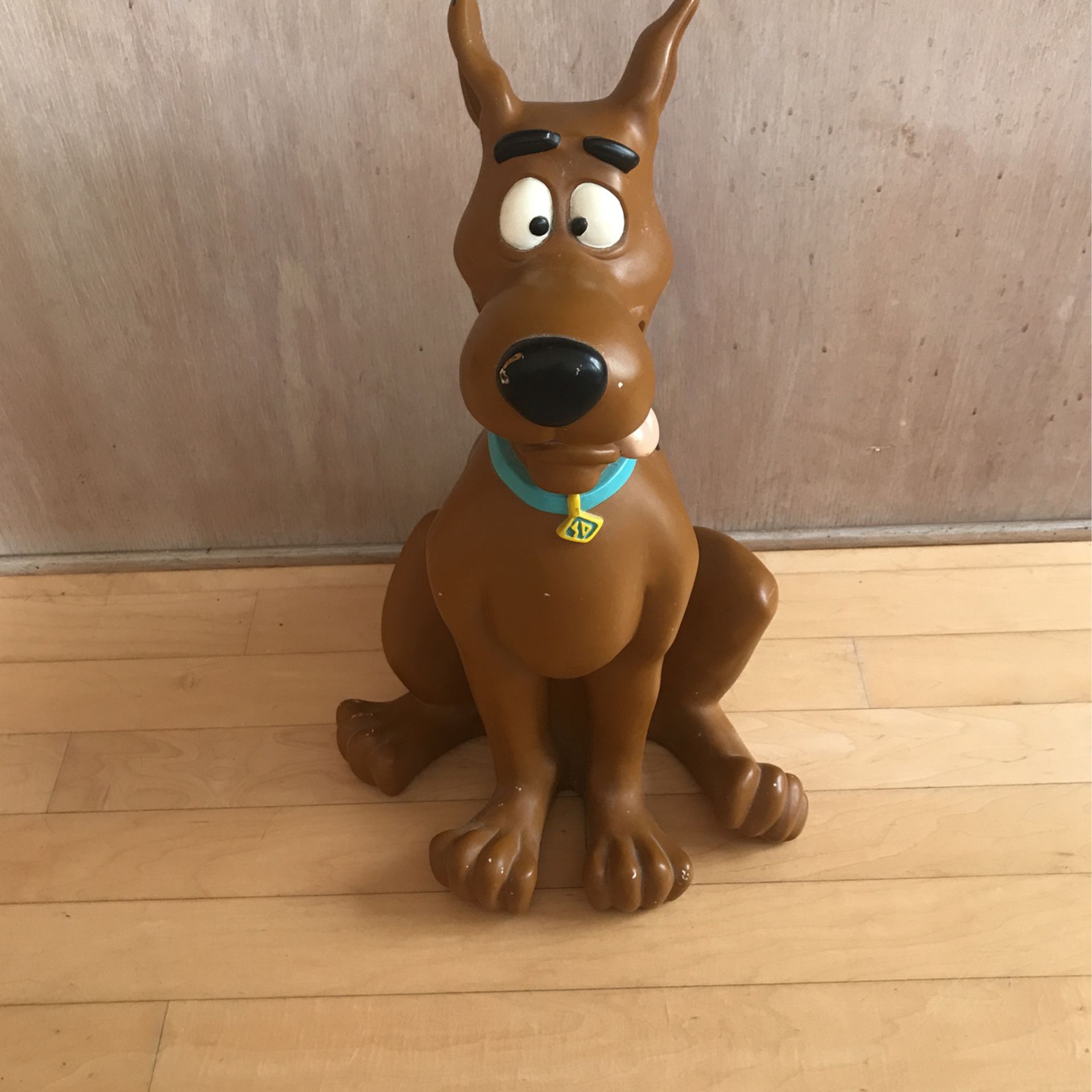 Vintage Warner Bros. Studios Scooby Doo 1997: 2’ Feet Tall Statue 