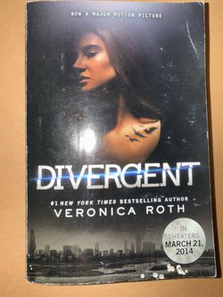 Divergent by Veronica Roth (book)