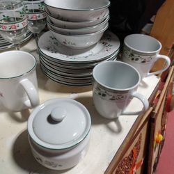NEW Vintage Christmas Dining Set Plates Bowls Cups