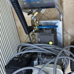 Honda pressure washing engine GX390, 4000psi like new.