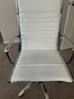 Fowler executive desk chair, from THE POTTERY BARN,
