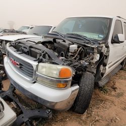 2004 Gmc Yukon *Parts Vehicle*