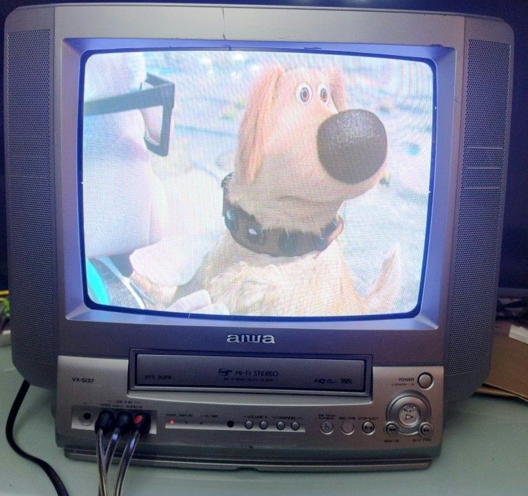 13" CRT VCR Combo TV Model 2000