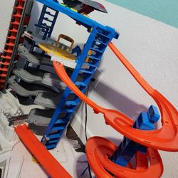 Hot wheels King Kong Ultimate Garage