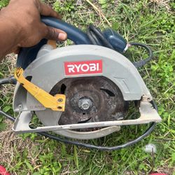 Ryobi Saw 
