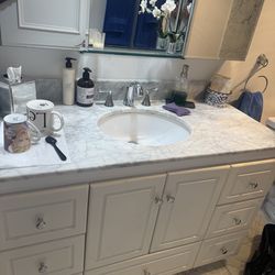 Bathroom vanity
