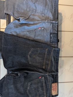 Levi's 514 And 501 33x32!!