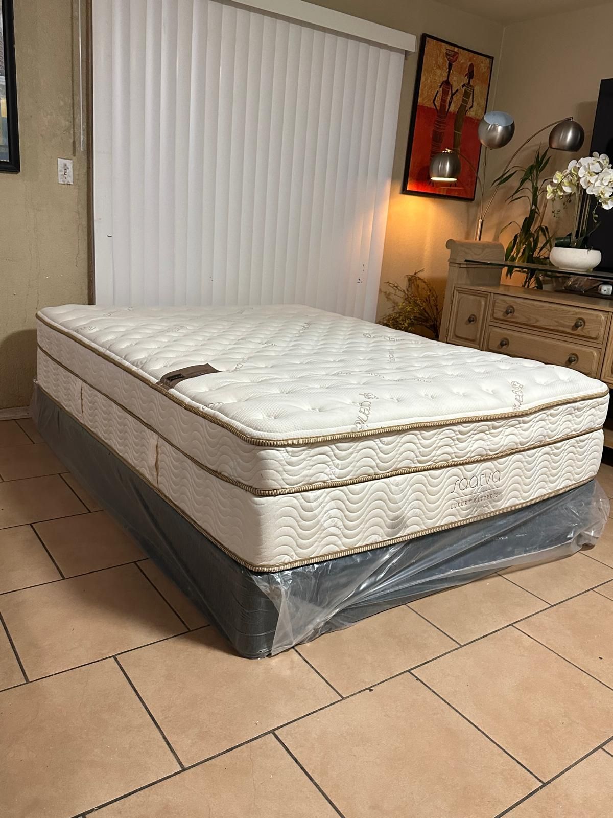 VERY NICE LIKE NEW QUEEN SIZE SAATVA MATTRESS AND BOXSPRING FOR SALE! IN EXCELLENT CONDITION, FREE DELIVERY