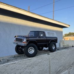 Traxxas 1/18 TRX-4m 1979 Ford F-150 High Trail Edition 4x4 RTR Crawler